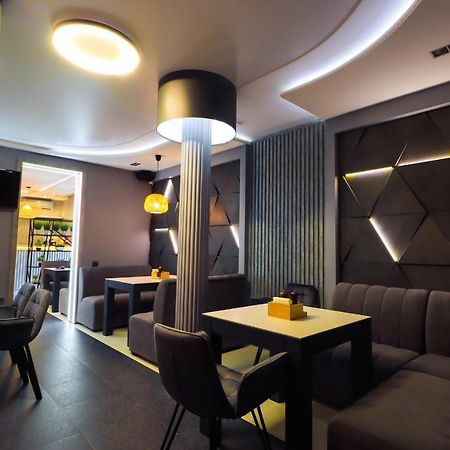 Altin Palace Comrat Bagian luar foto